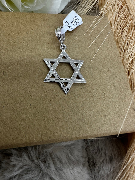Elegant Magen David Star Pendant – Symbol of Faith and Heritage (3.8cm)