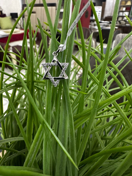 Sterling Silver Magen David Pendant – A Symbol of Faith and Heritage