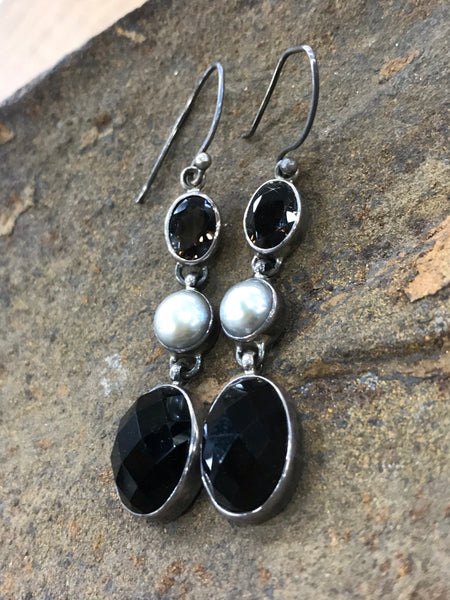 Onyx, Pearl & Quartz