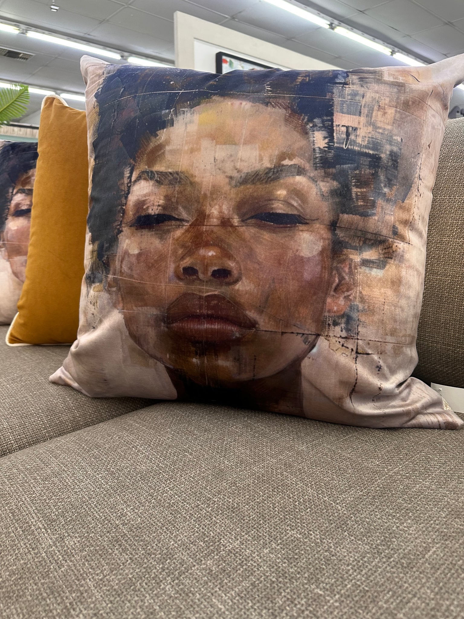 Print Dreamy Girl Scatter Cushion