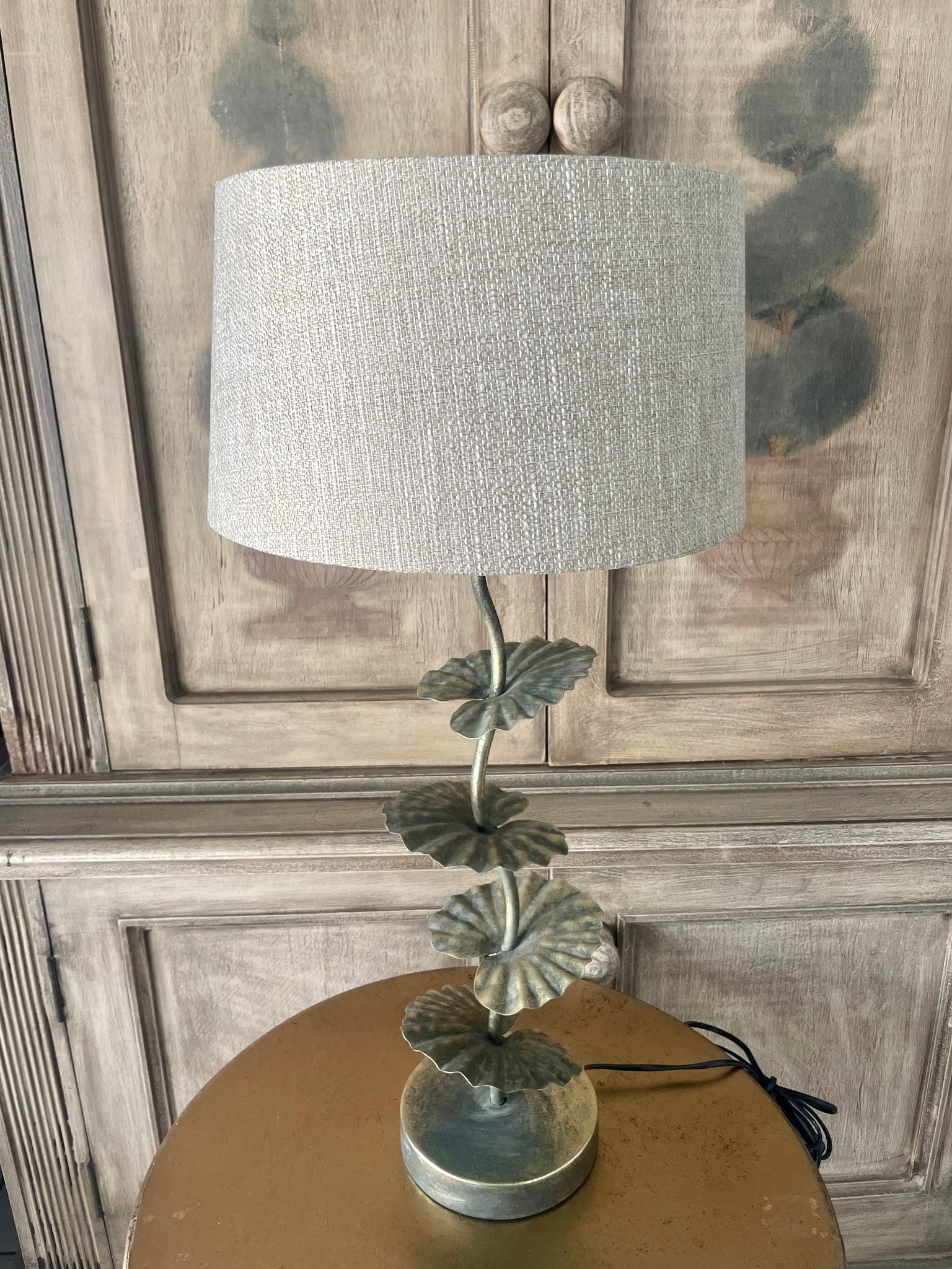Nude Lamp with Golden Brass Floral Stand