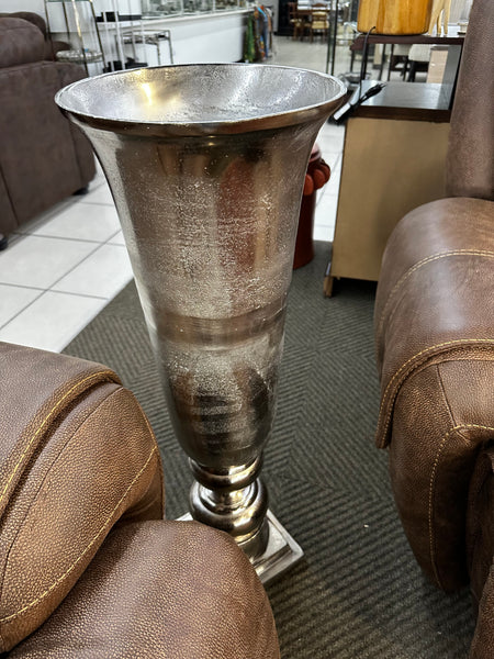 Alu Silver Trumpet Vase