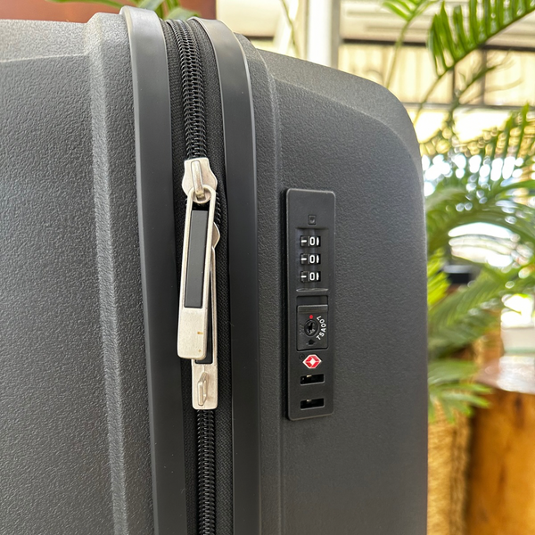 Santiago Black Travelite Suitcase