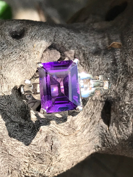 Amethyst with Links (Size N)