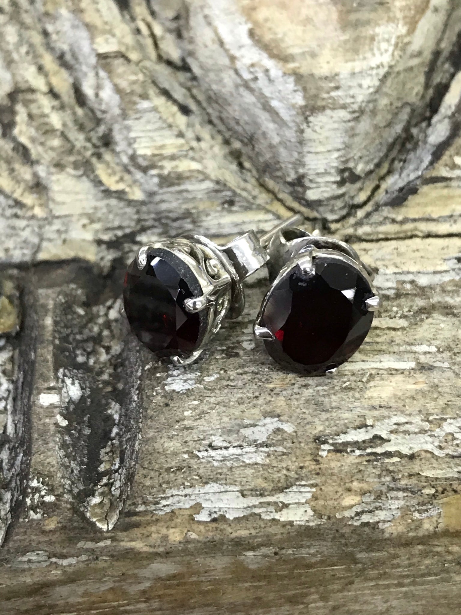 Garnet Stud Large