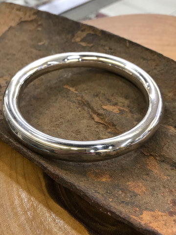 Round Bangle