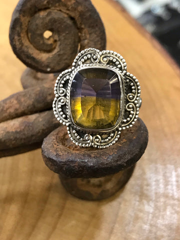 Citrine Hints of Amethyst (O)