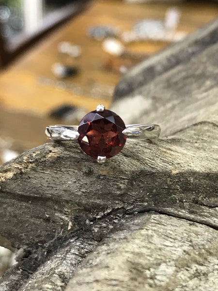 Light Garnet Ring (Size M)