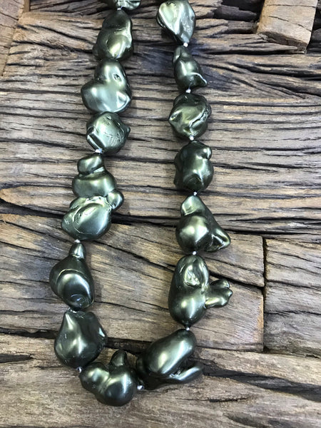 Baroque Pearl Olive Green